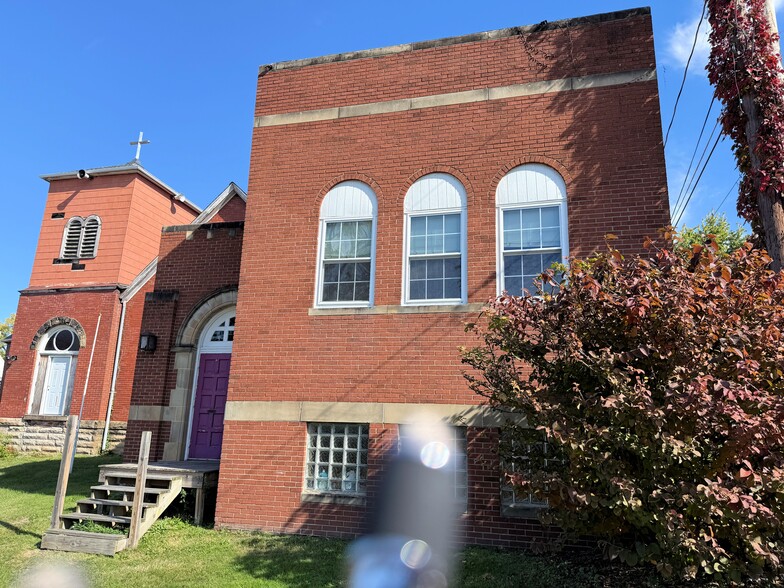 More Photos Of 720 E River St, Elyria Religious Facility For Lease
