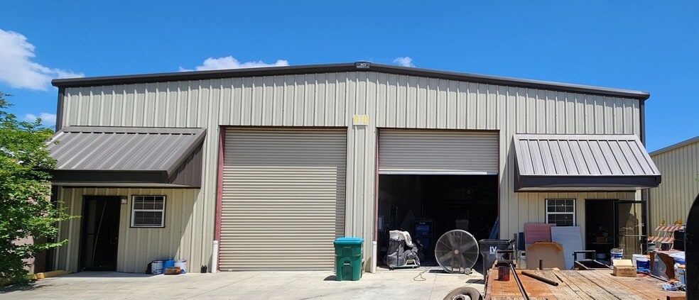 Primary Photo Of 610 Maria St, Kenner Industrial For Lease