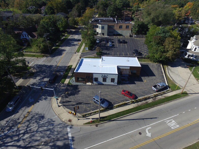More Photos Of 440 S 3rd St, St Charles Office For Lease