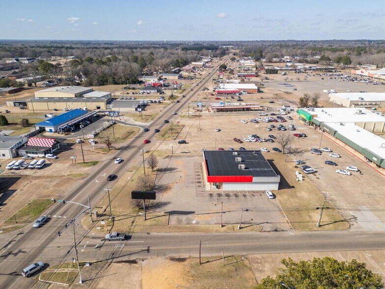 More Photos Of 245 Alabama St, Columbus Freestanding For Sale