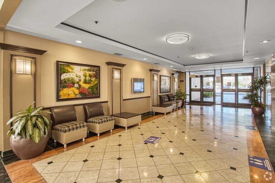 More Photos Of 5728 Major Blvd, Orlando Office For Lease