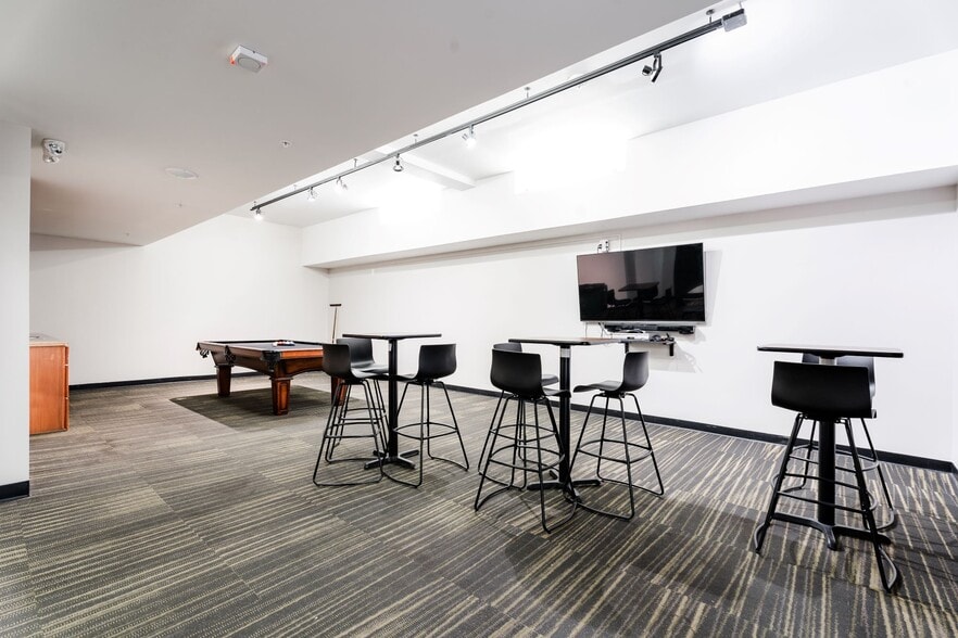 More Photos Of 405 6th Ave, Des Moines Apartments For Lease