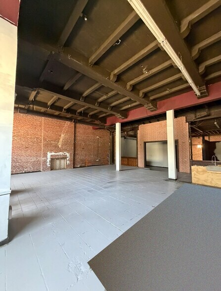 More Photos Of 2220-2228 W 7th St, Los Angeles Freestanding For Lease