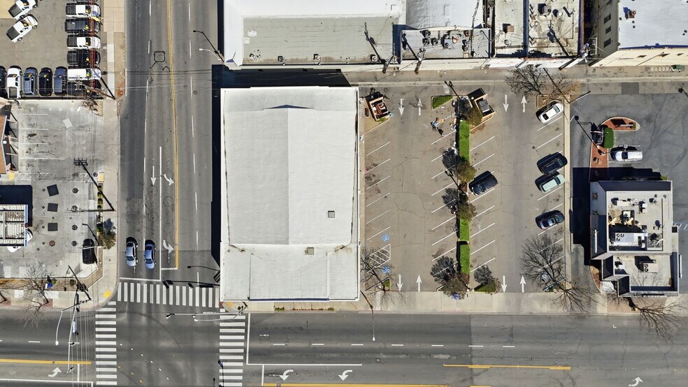 More Photos Of 208 E Olive Ave, Turlock Storefront Retail Office For Sale