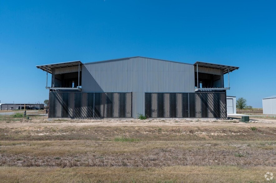 More Photos Of 15850 Salado Airport Rd, Salado Industrial For Sale