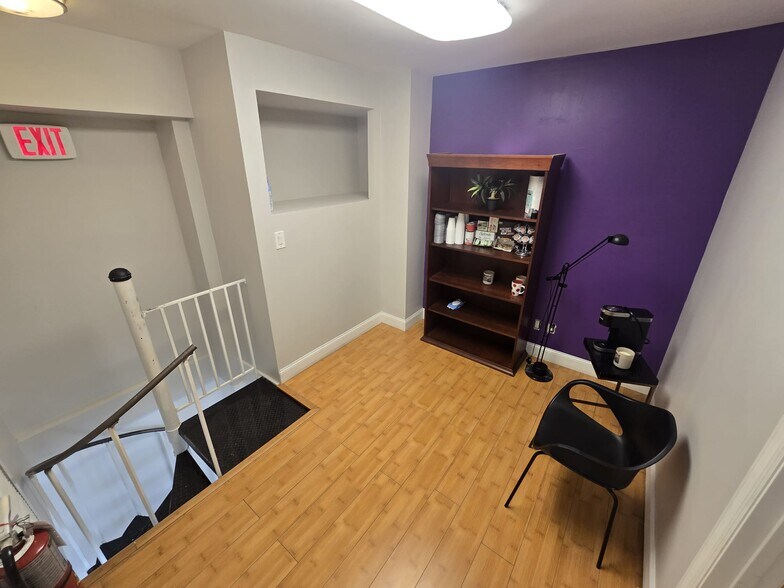 More Photos Of 2460 Nw 17th Ln, Pompano Beach Warehouse For Lease