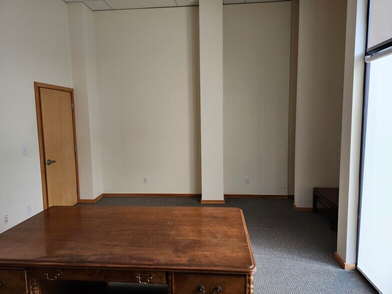 More Photos Of 612 S 227th St, Des Moines Apartments For Sale