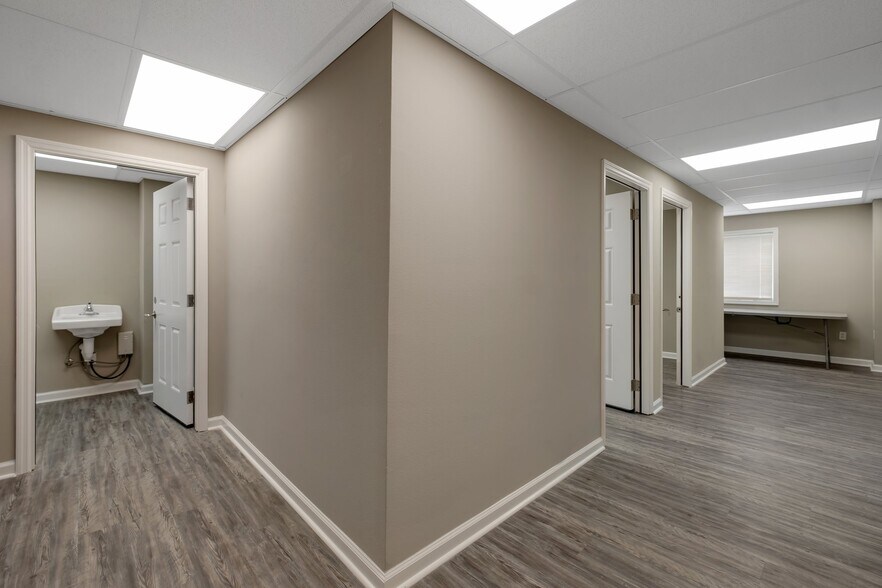 More Photos Of 1754-1762 Thomasville Rd, Tallahassee Office For Sale