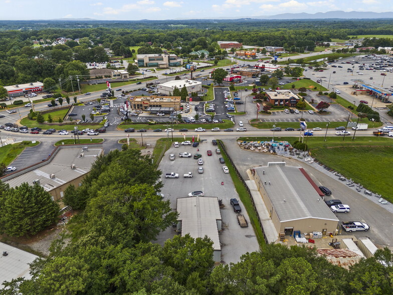 More Photos Of 118 Rainbow Lake Rd, Boiling Springs Auto Dealership For Sale