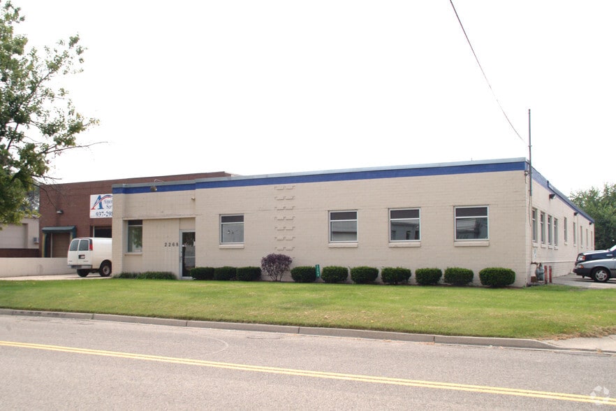 More Photos Of 2268 N Moraine Dr, Moraine Warehouse For Lease