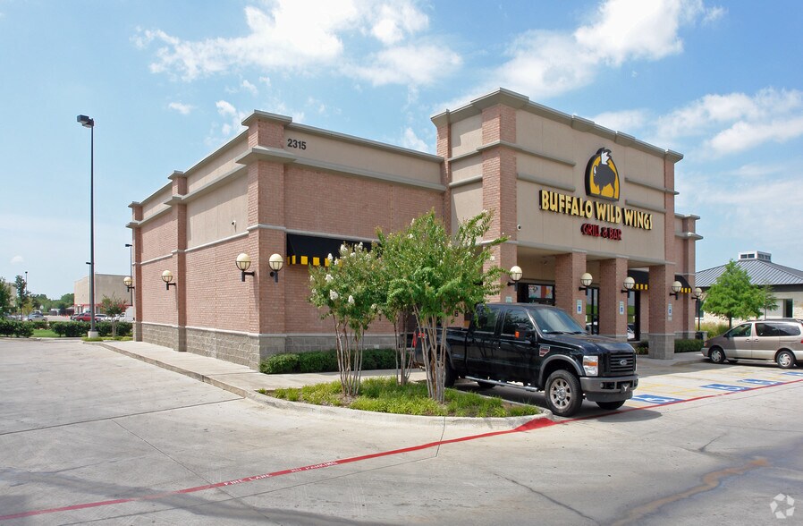 More Photos Of 2307-2525 W I-20, Grand Prairie Unknown For Lease