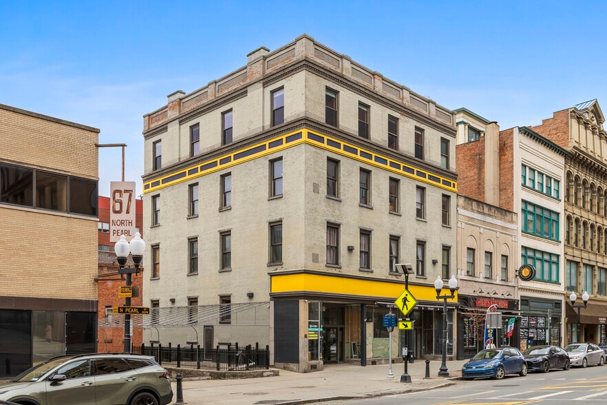 More Photos Of 61 N Pearl St, Albany Apartments For Lease