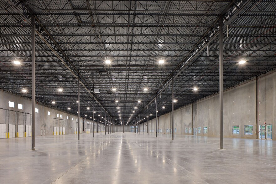 More Photos Of 311 Genoble Rd, Greer Distribution For Lease