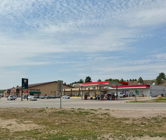 More Photos Of 719-731 Washington Blvd, Newcastle Storefront Retail Office For Sale