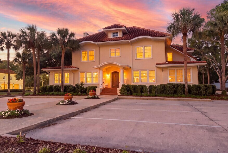 More Photos Of 431 E New York Ave, Deland Office For Sale