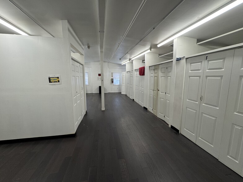 More Photos Of 6006 S Western Ave, Los Angeles Warehouse For Sale