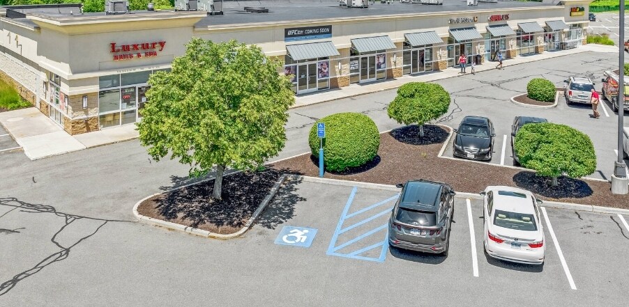 More Photos Of 225-273 Wilbur Cross Hwy, Berlin Unknown For Lease