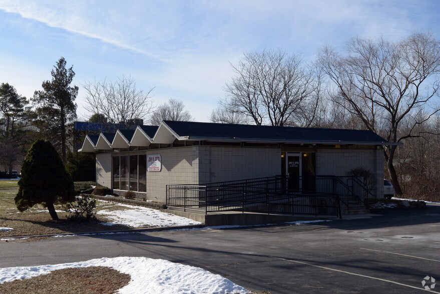 More Photos Of 166 Bank St, Attleboro Office For Sale