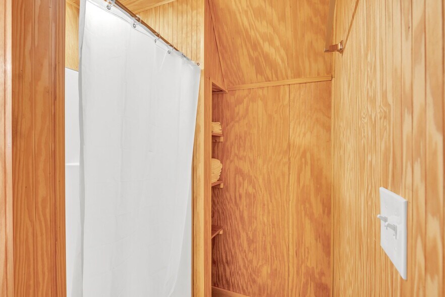 More Photos Of 349 Willow Ln, Rocky Top Specialty For Sale