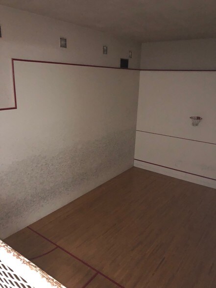 More Photos Of 275 Chestnut St, Springfield Apartments For Sale