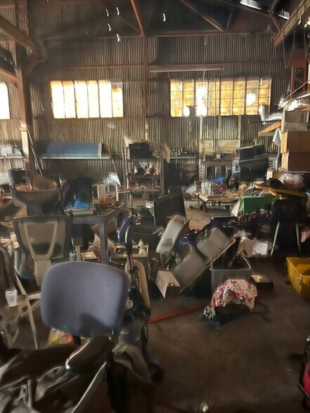 More Photos Of 801 100th Ave, Oakland Warehouse For Sale