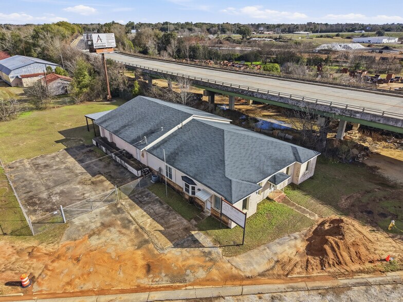 More Photos Of 401 Hodges Ave, Albany Industrial For Sale