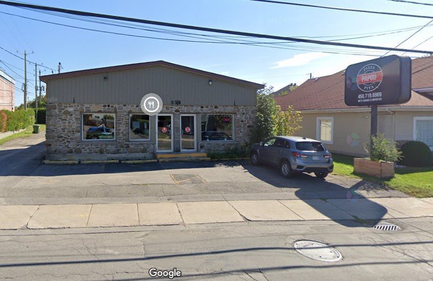 More Photos Of 536 Rue Principale, Laval Freestanding For Sale