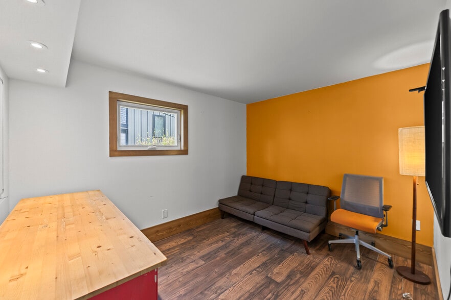 More Photos Of 533 E Mendenhall, Bozeman Medical For Sale