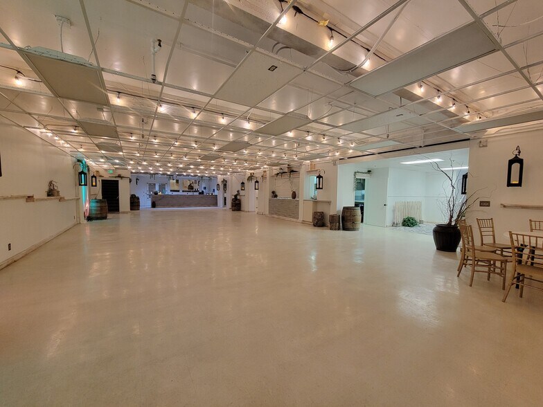 More Photos Of 114 N Lewis St, Monroe Freestanding For Lease