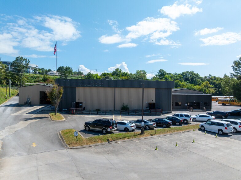 More Photos Of 540 Collins Park Dr, Antioch Industrial For Lease