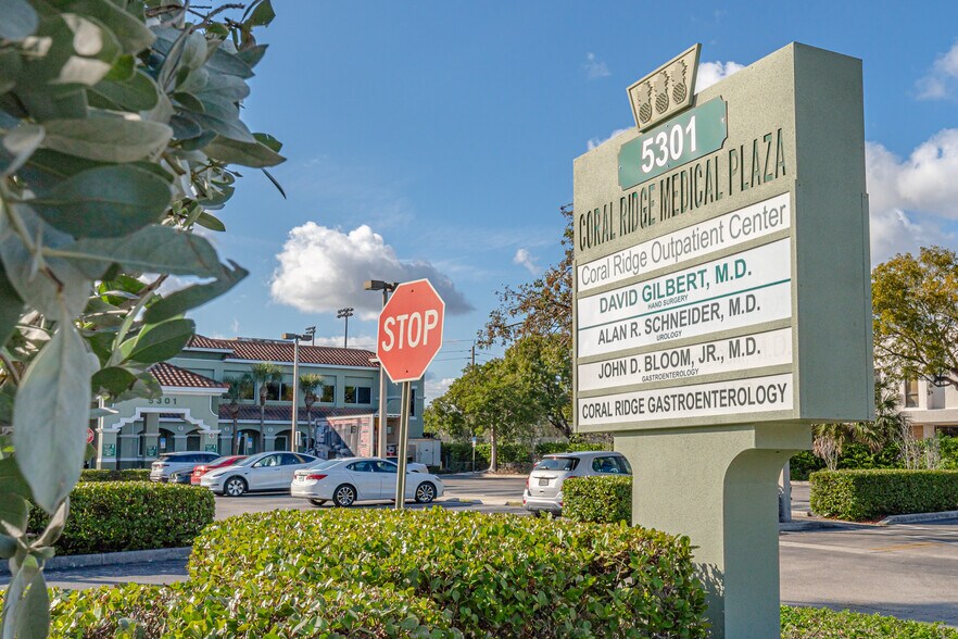 More Photos Of 5301 N Dixie Hwy, Fort Lauderdale Medical For Lease