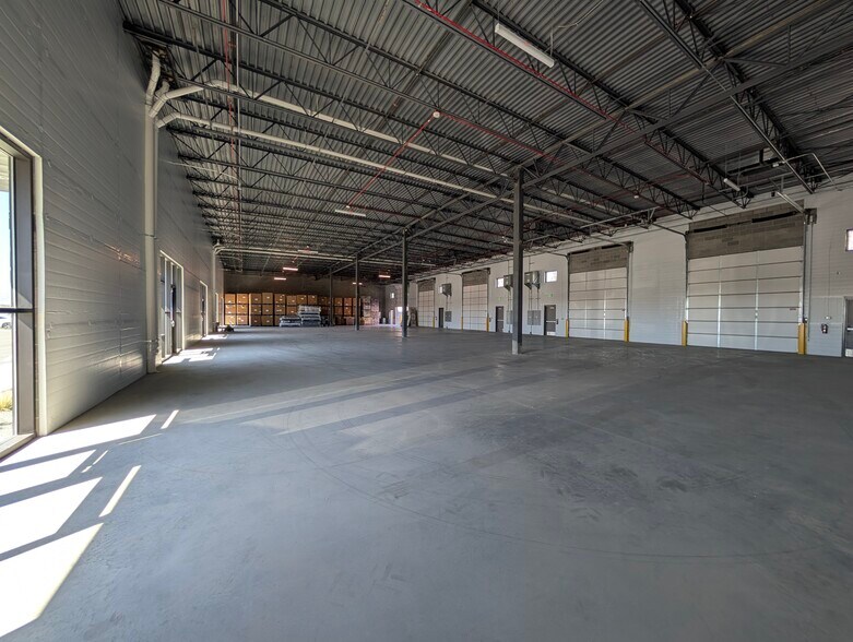 More Photos Of 675 Garden dr, Pleasant Grove Storefront Retail Office For Lease