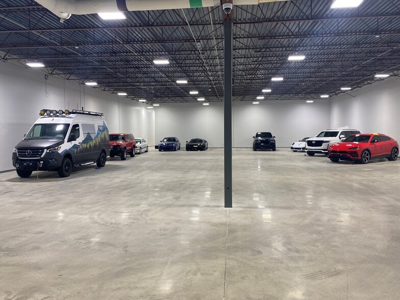 More Photos Of 1553 W 9000 S, West Jordan Department Store For Sale