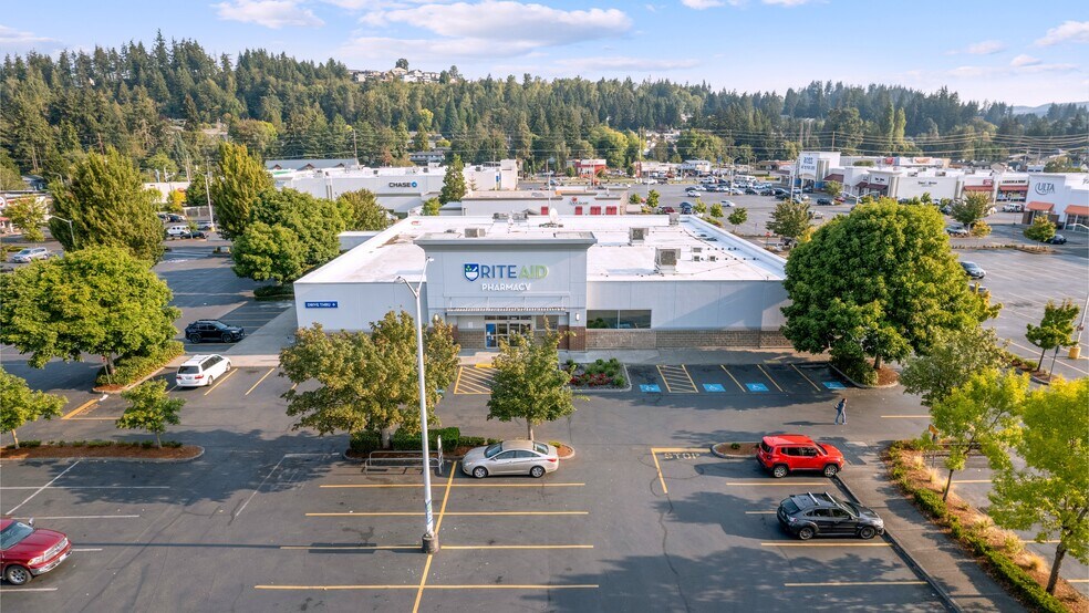 More Photos Of 200 Triangle Ctr, Longview Unknown For Lease