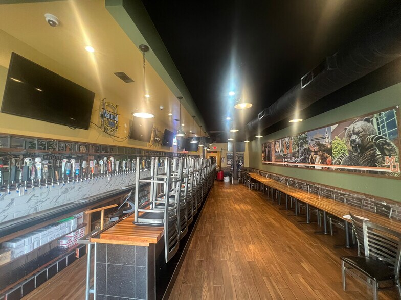 More Photos Of 1530 Mercer University Dr, Macon-Bibb Storefront Retail Office For Lease