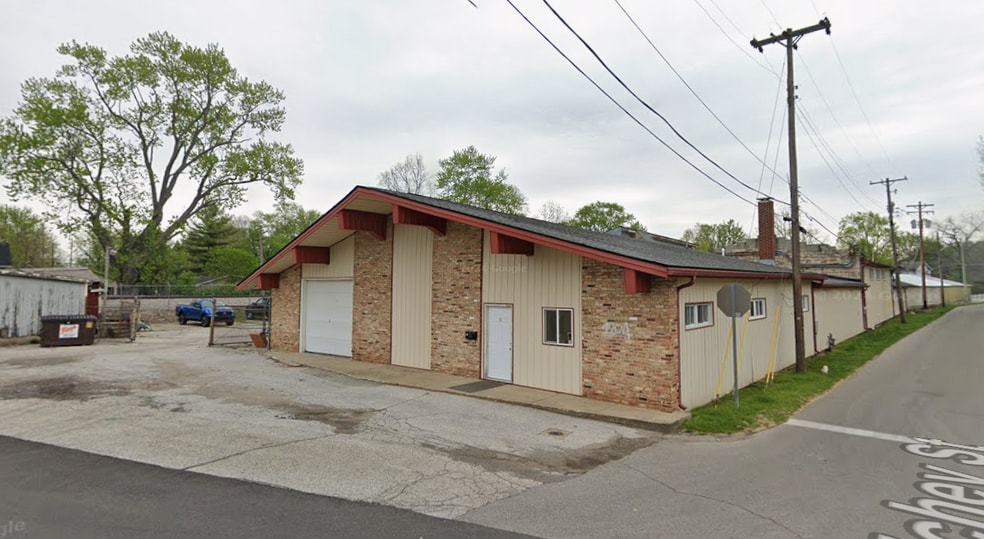 More Photos Of 159 Cincinnati St, Franklin Light Manufacturing For Sale