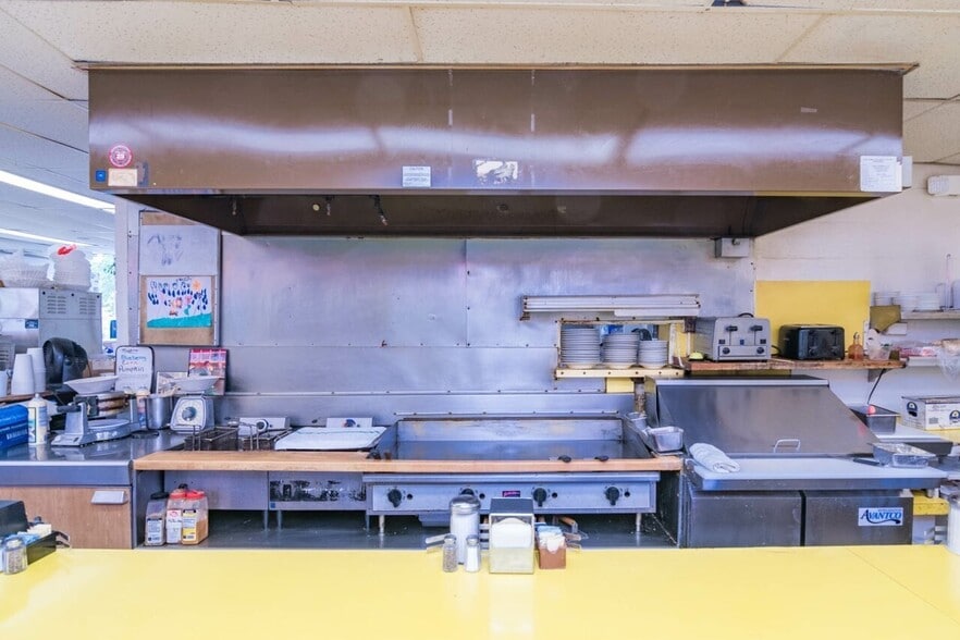 More Photos Of 7 Avenue A, Turners Falls Restaurant For Sale