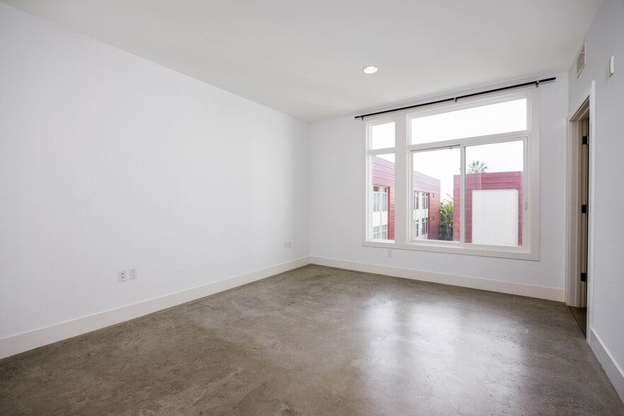 More Photos Of 119 Los Robles Ave, Pasadena Apartments For Sale