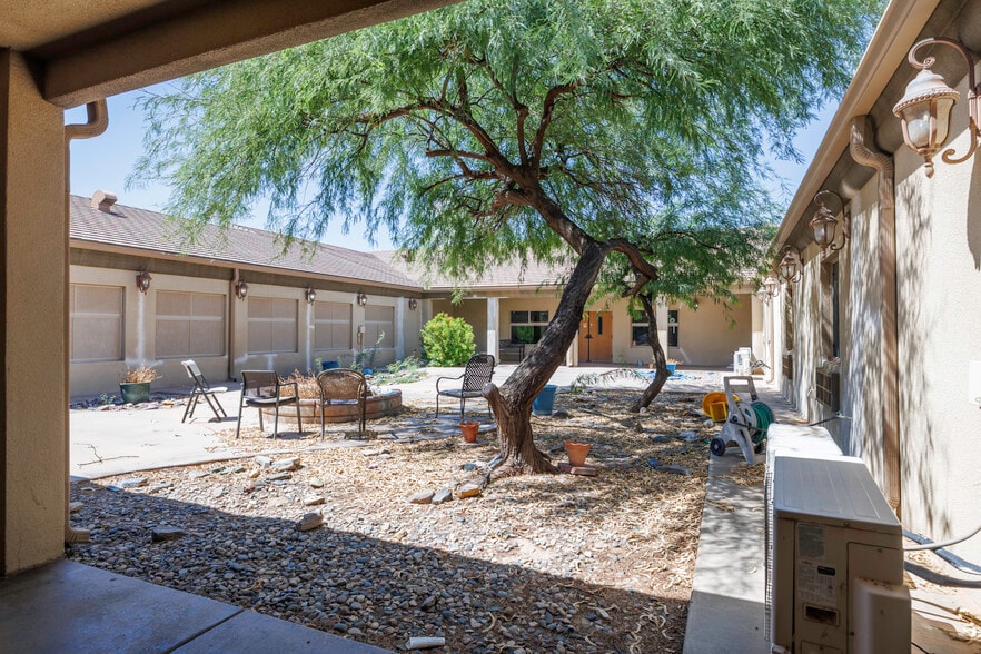 More Photos Of 16286 S Sunland Gin Rd, Arizona City Rehabilitation Center For Sale