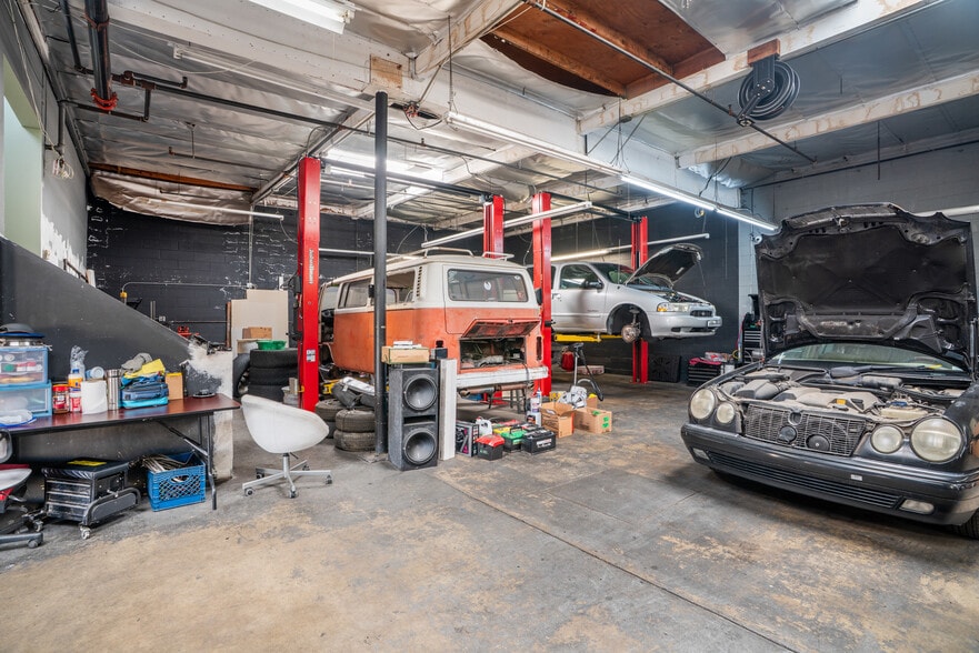 More Photos Of 313 S Raymond Ave, Alhambra Warehouse For Sale