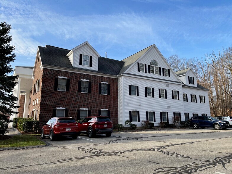 More Photos Of 1 E Main St, Northborough Medical For Lease