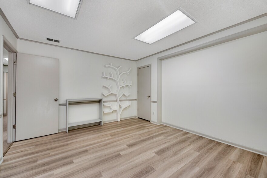 More Photos Of 11205 Alpharetta Hwy, Roswell Office Residential For Sale