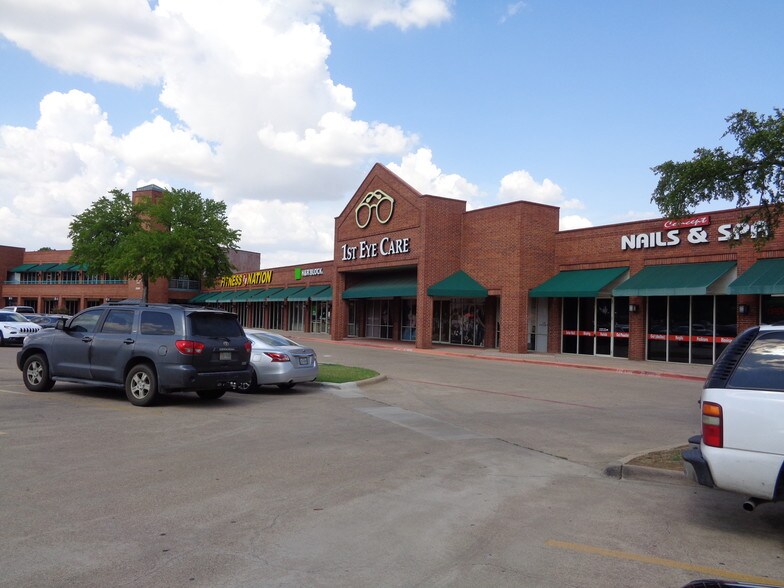 More Photos Of 2301 N Collins St, Arlington Unknown For Lease