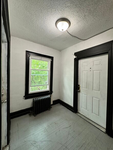 More Photos Of 252 Sisson Ave, Hartford Apartments For Sale