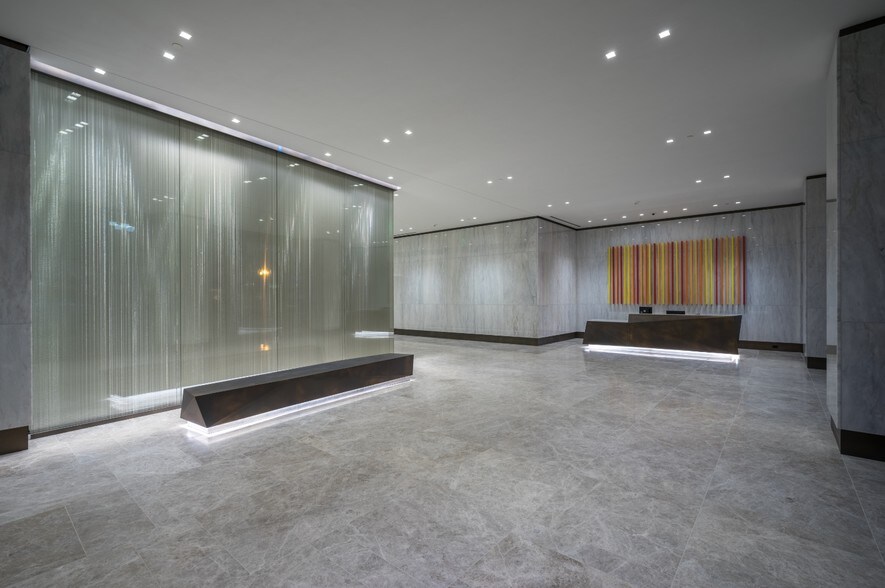 More Photos Of 900 16th St NW, Washington Office For Sale