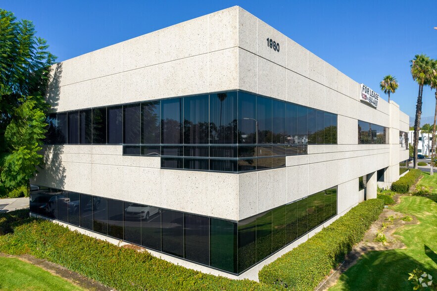 More Photos Of 1980 Orange Tree Ln, Redlands Office For Lease