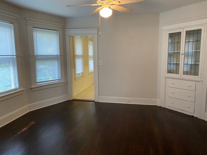 6501 Main St, Trumbull, CT 06611 Apartments For Sale