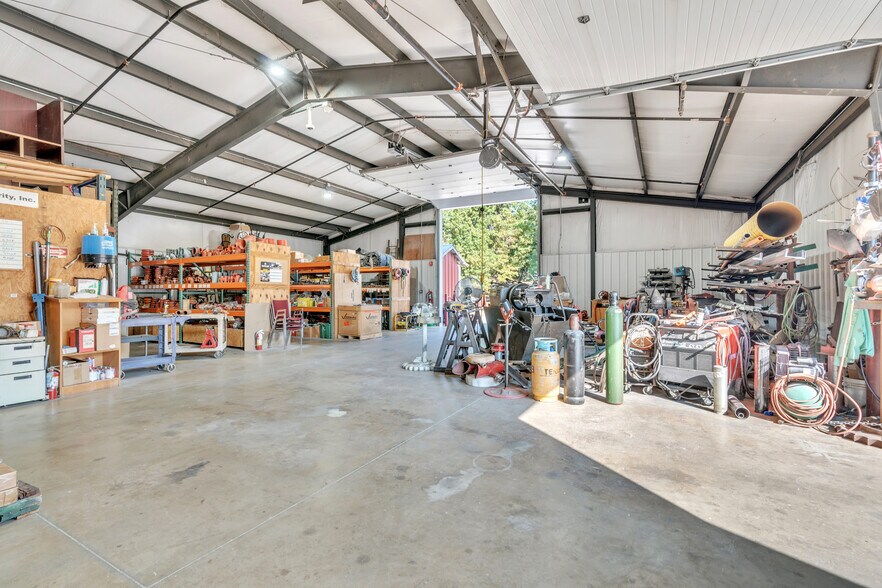 More Photos Of 3446 Wagon Wheel Rd, Springdale Light Manufacturing For Lease