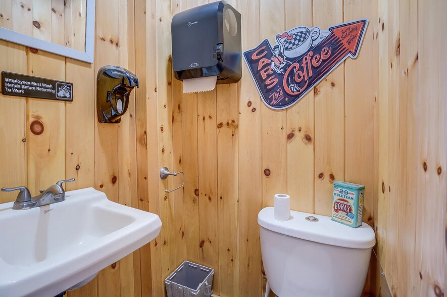 More Photos Of 11 Hobart Rd, Bristol Restaurant For Sale