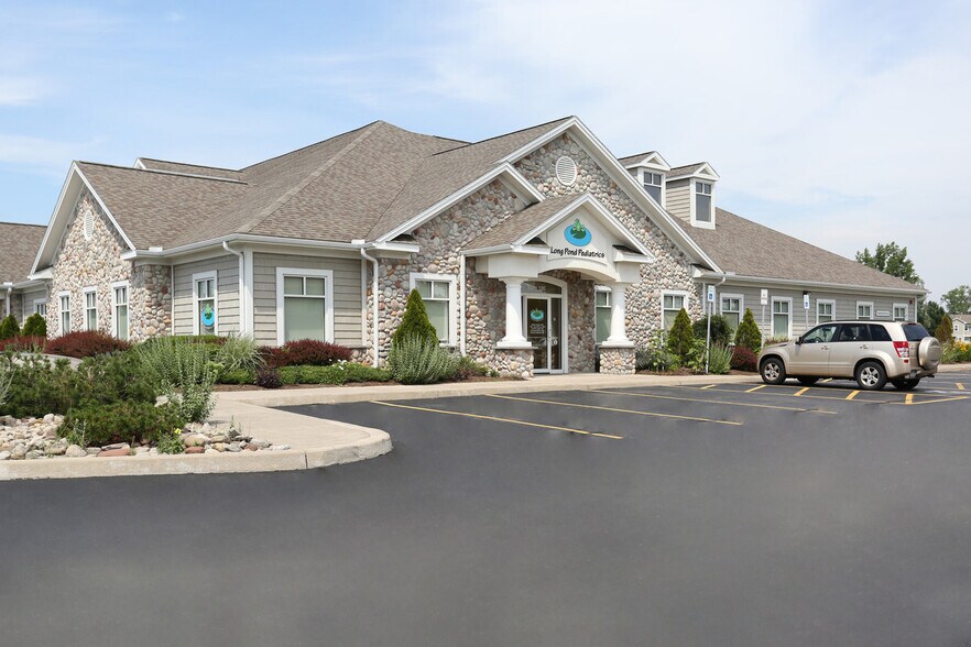 Primary Photo Of 1 Saredon Pl, Rochester Medical For Lease